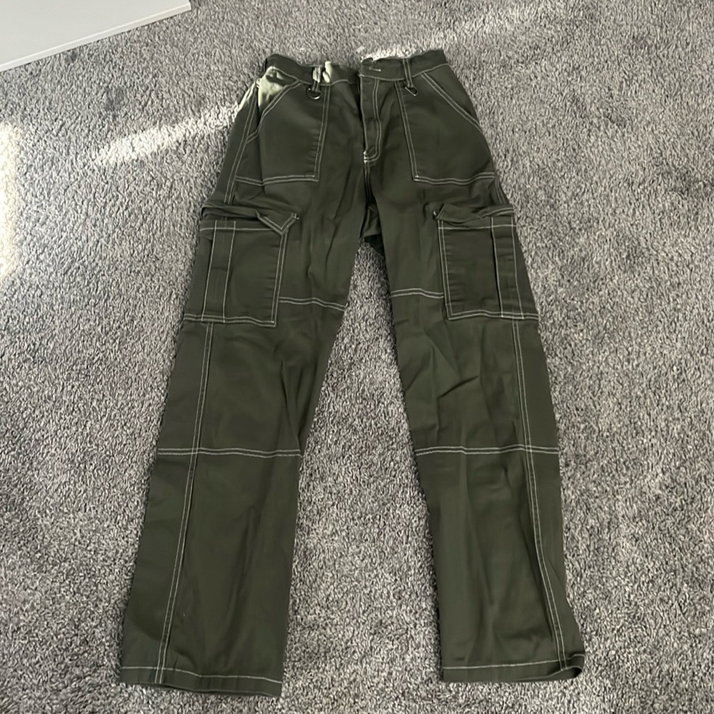 Green cargo pants